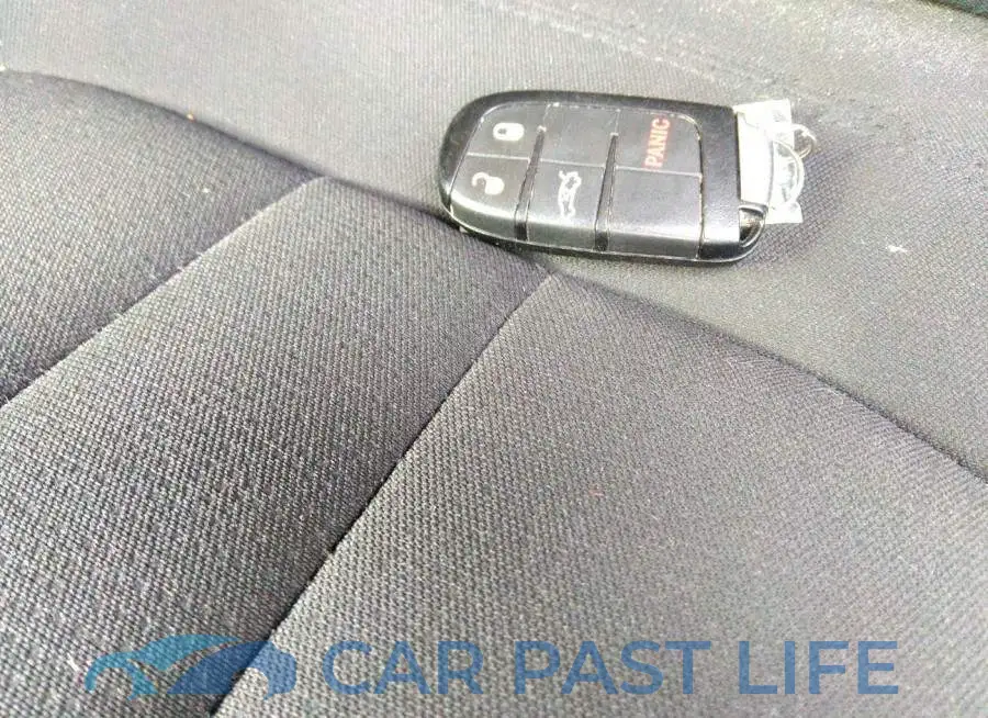 1C3CCCAB6FN698913# 11