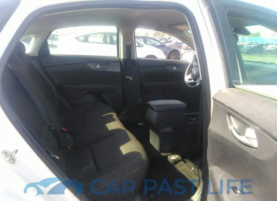3KPF24AD6LE151224# 8
