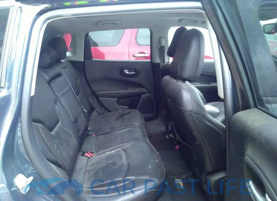 3C4NJDCB6JT131929# 8