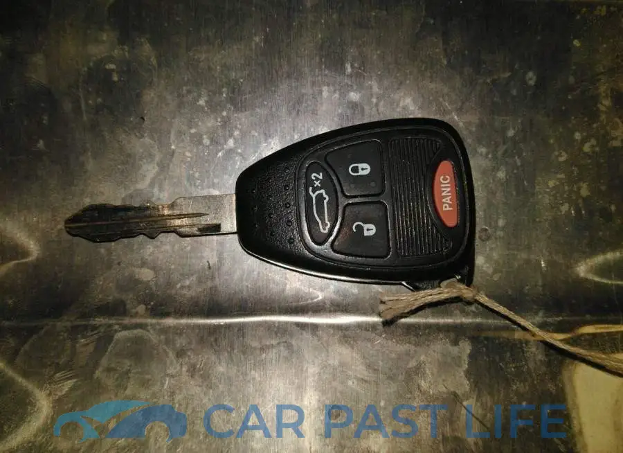 1C3CDZAB6DN530606# 11