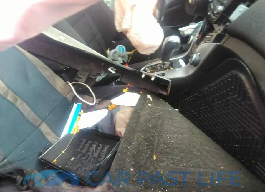 1G1PC5SB5E7447190# 5