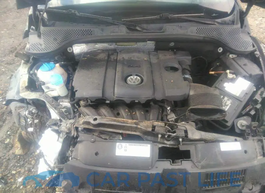 3VWJP7AT5DM689325# 10