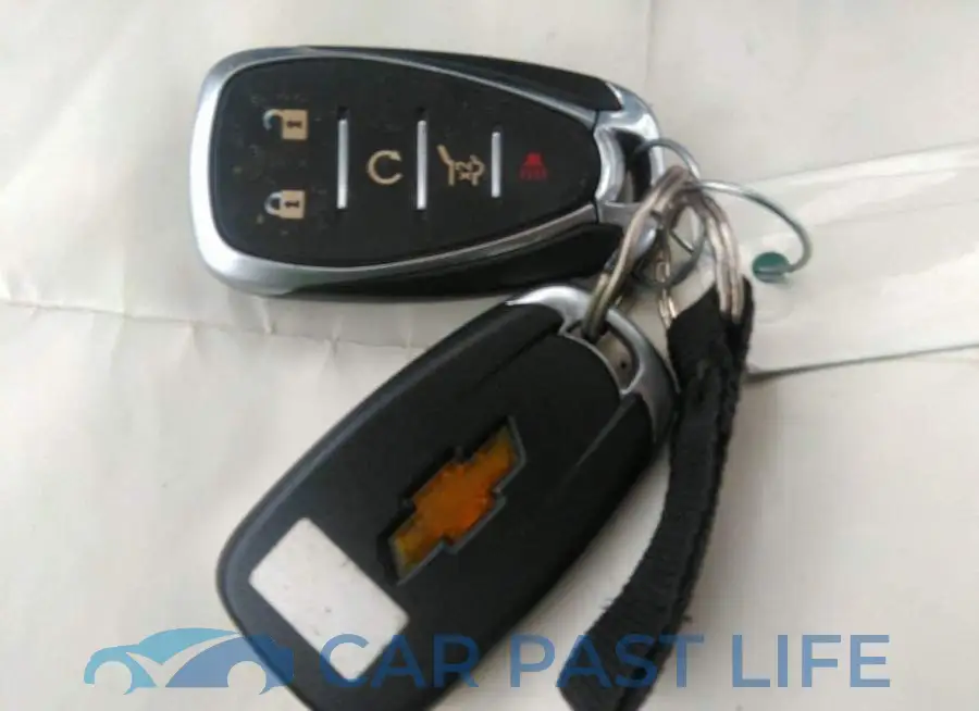 2GNAXWEX3J6332460# 11