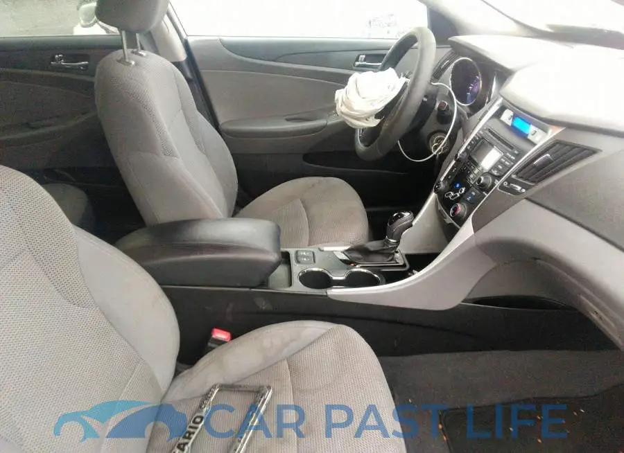 5NPEB4AC8DH725709# 5