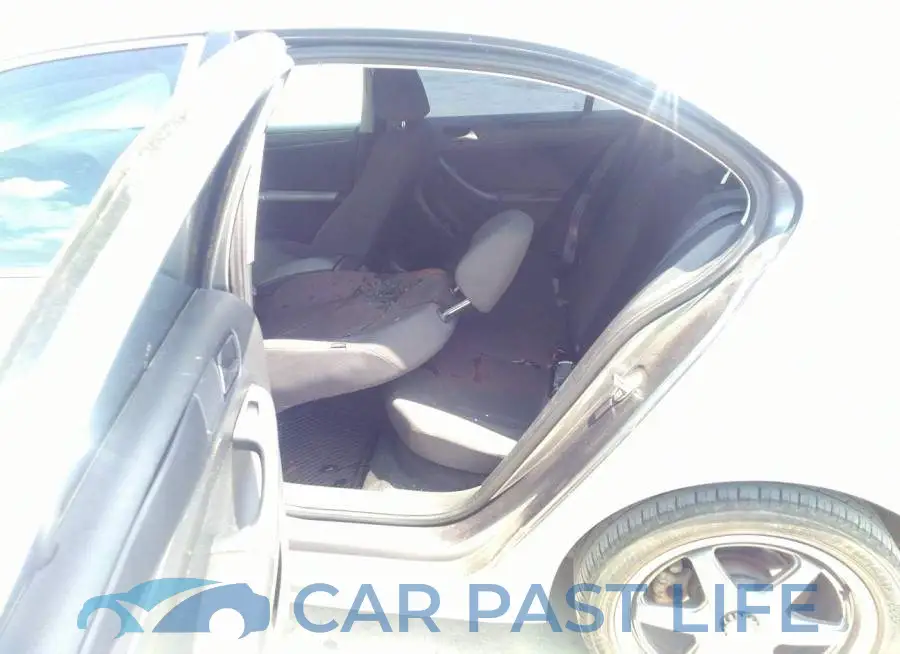3VW167AJXGM244133# 8