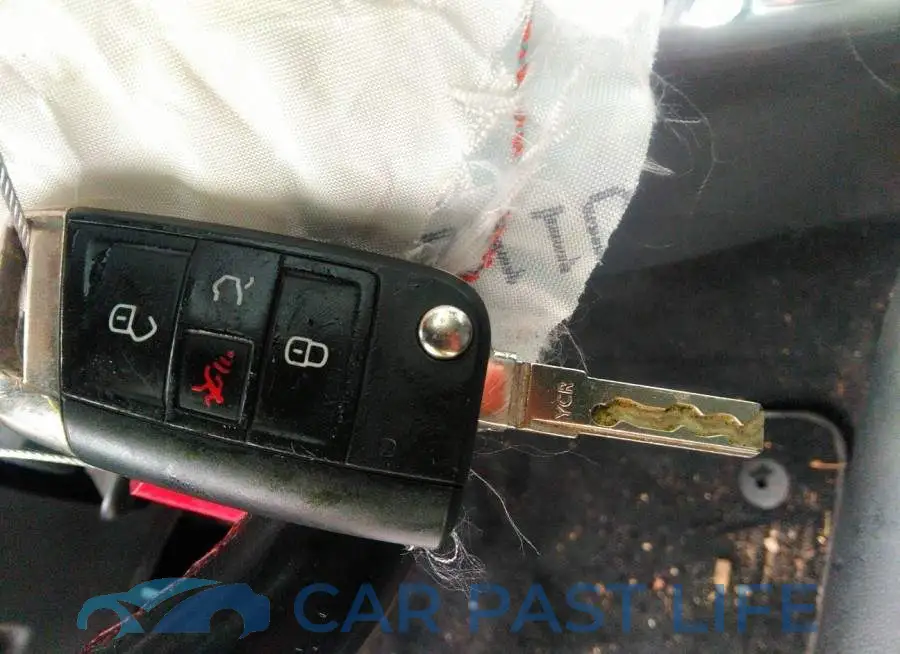 3VW547AU9GM065812# 11