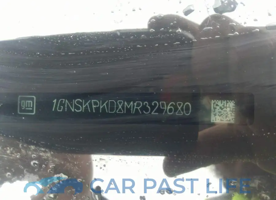 1GNSKPKD8MR329680# 9