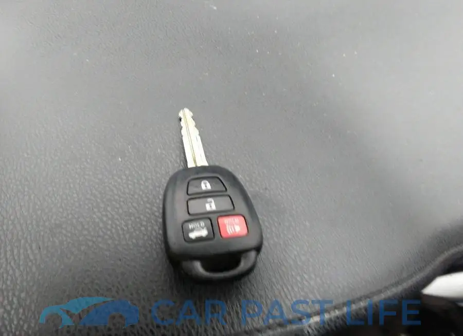 2T1BURHE4EC203861# 11