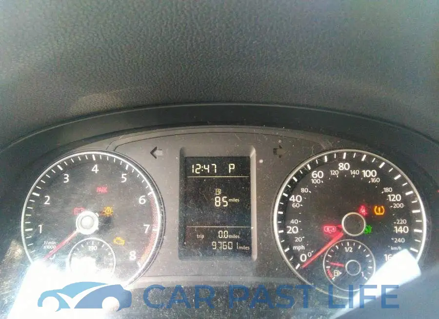 1VWAT7A38EC102744# 7