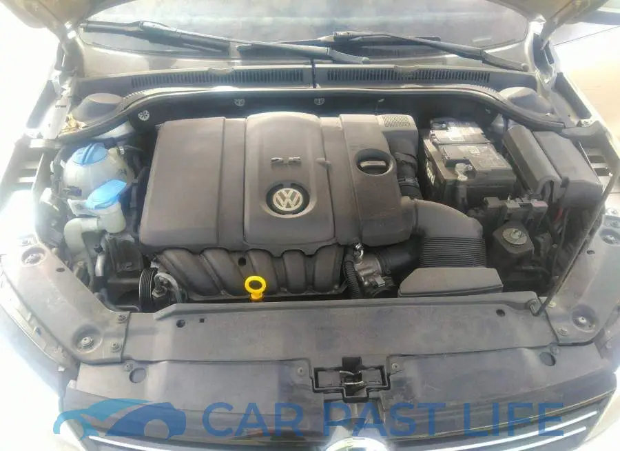 3VWDX7AJ4DM307054# 10