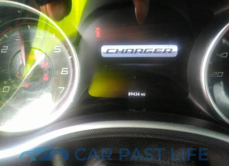 2C3CDXCT1HH595291# 7