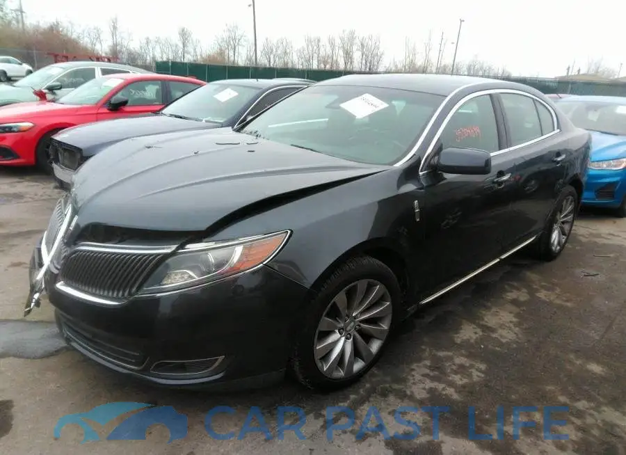 1LNHL9DK5DG612889# 2