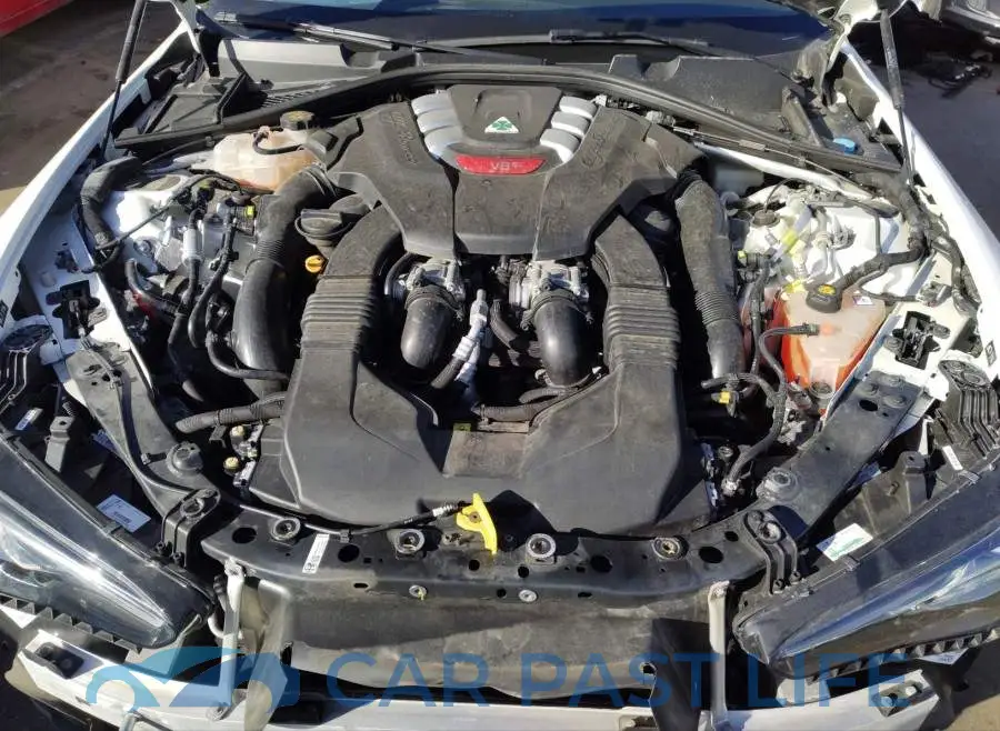 ZARFAEAV8J7586217# 10