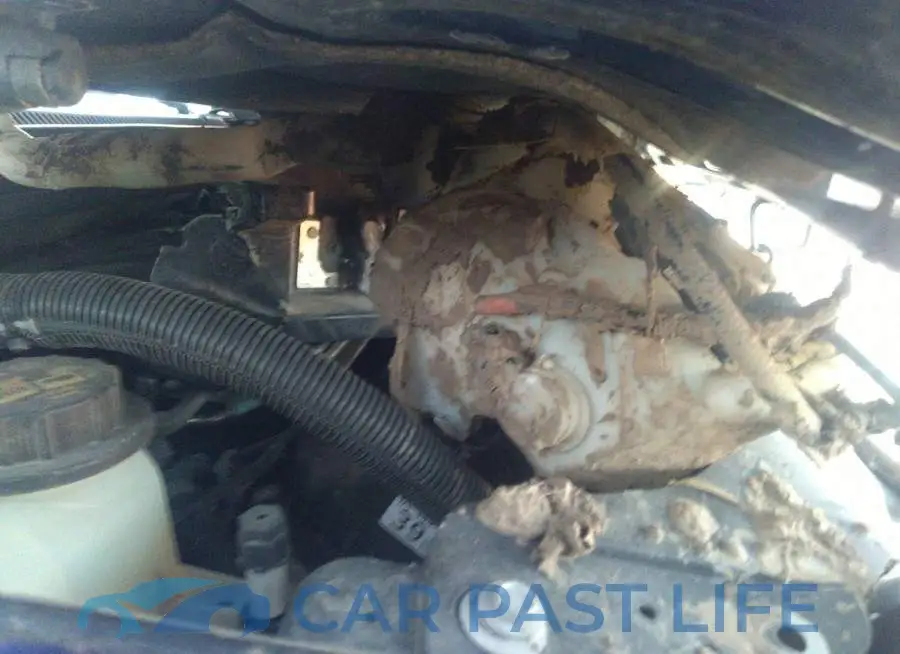 2FMHK6D81EBD17027# 10