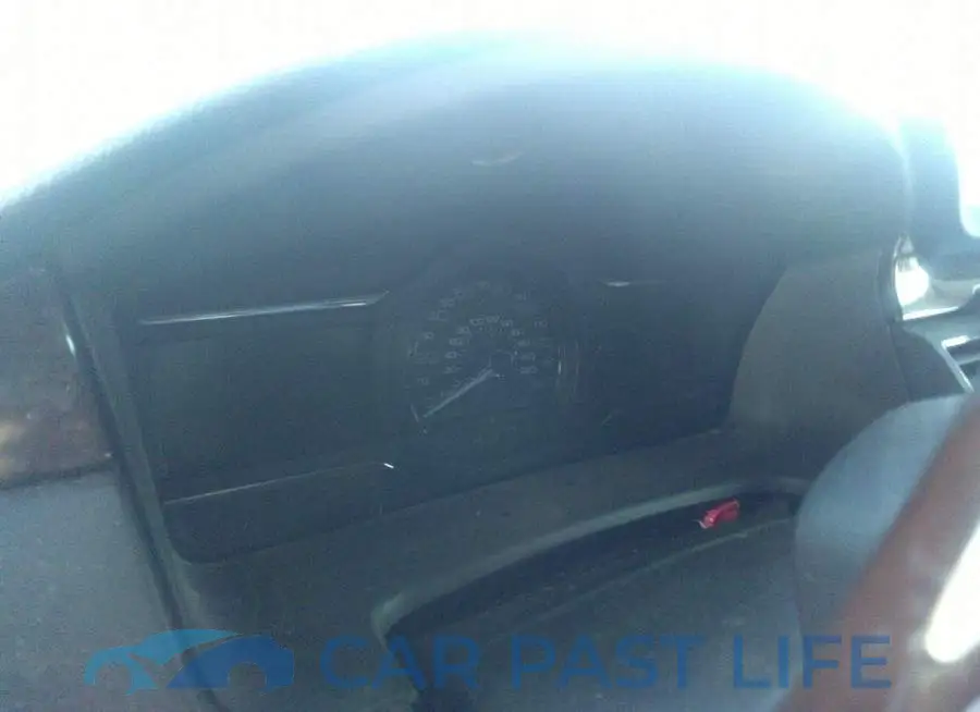 2FMHK6D81EBD17027# 7