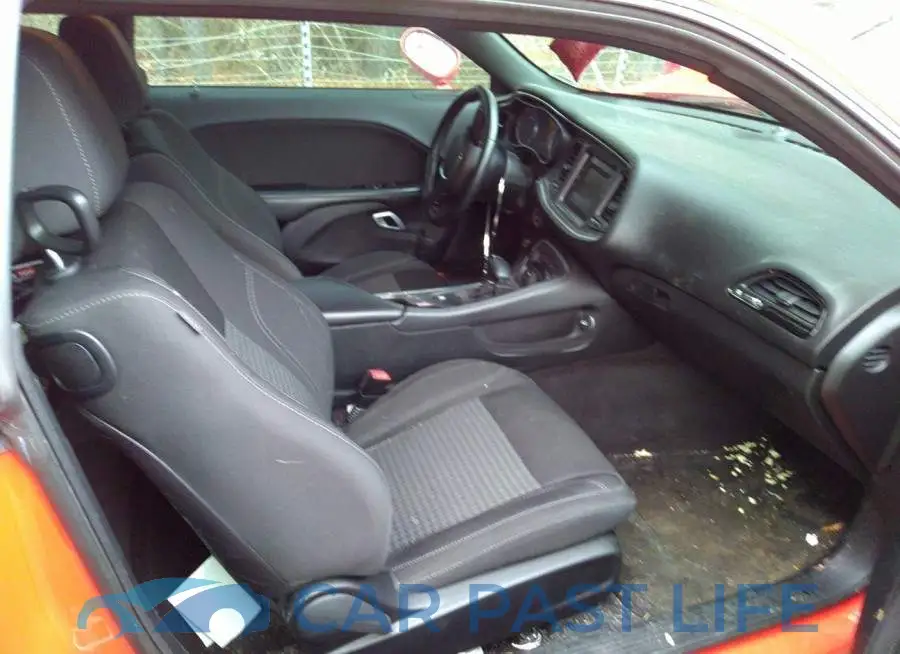 2C3CDZAG6GH315686# 5