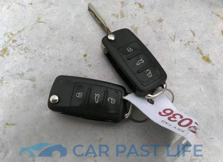 3VW637AJ1DM230874# 11