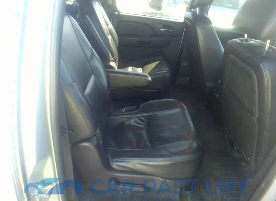 1GNSKKE77ER106220# 8