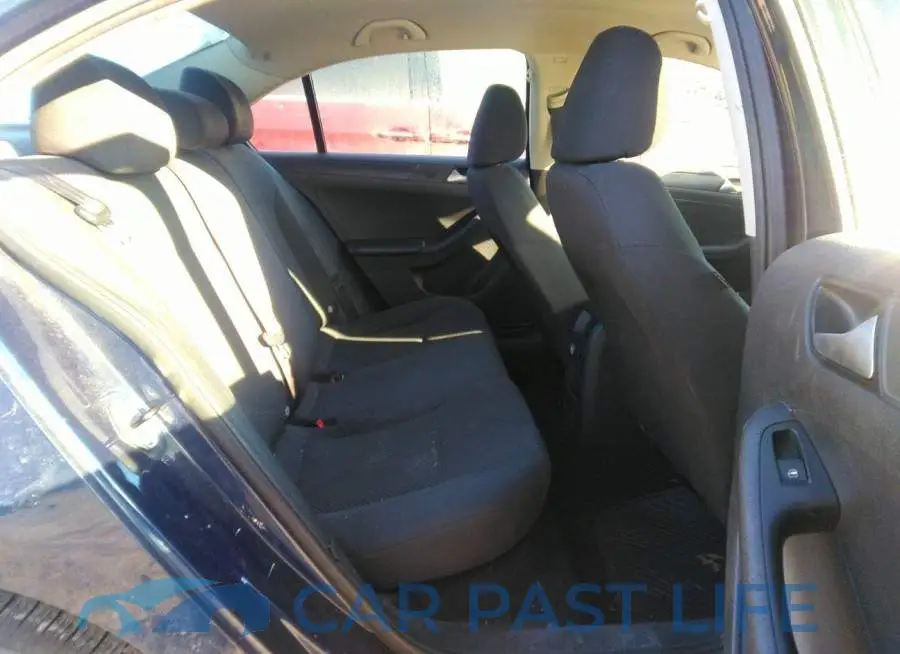 3VW2K7AJ6EM374939# 8