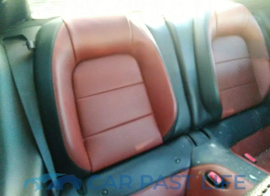 1FA6P8CF8H5208555# 8