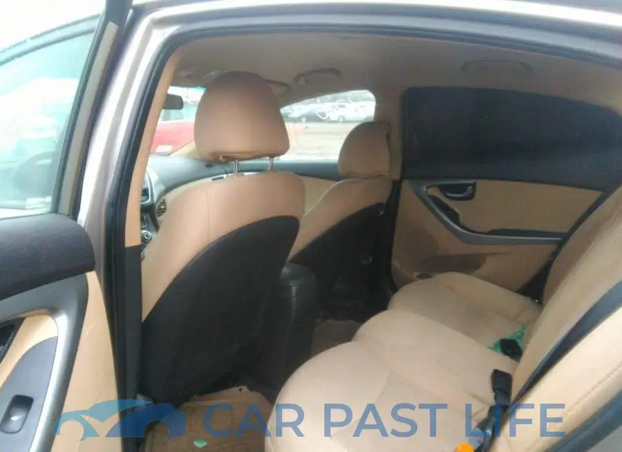 5NPDH4AE9DH318171# 8
