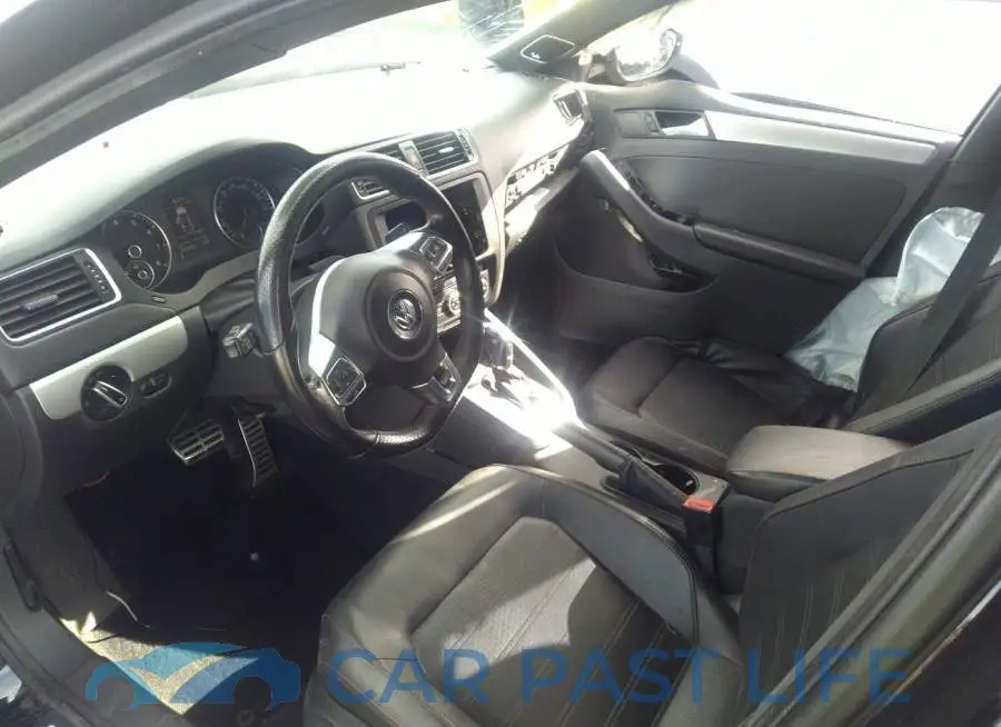 3VW4T7AJ3EM387587# 5