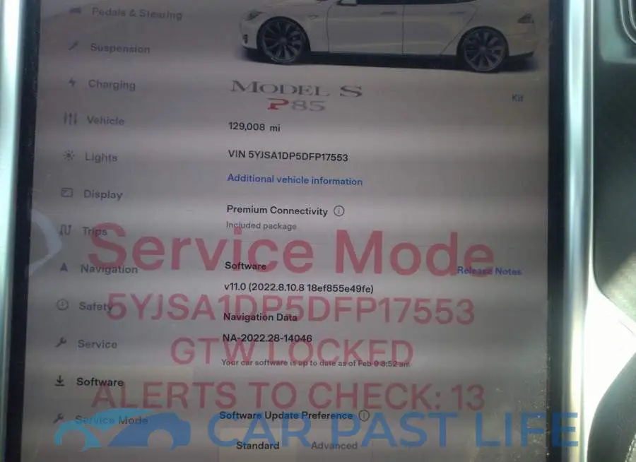 5YJSA1DP5DFP17553# 7