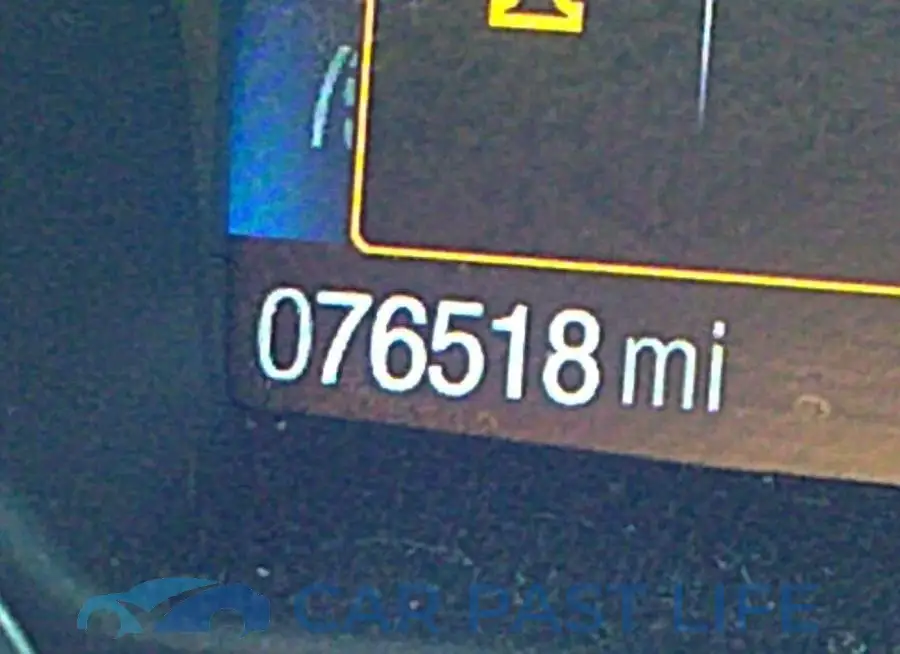 1FMCU0J9XHUF07373# 7