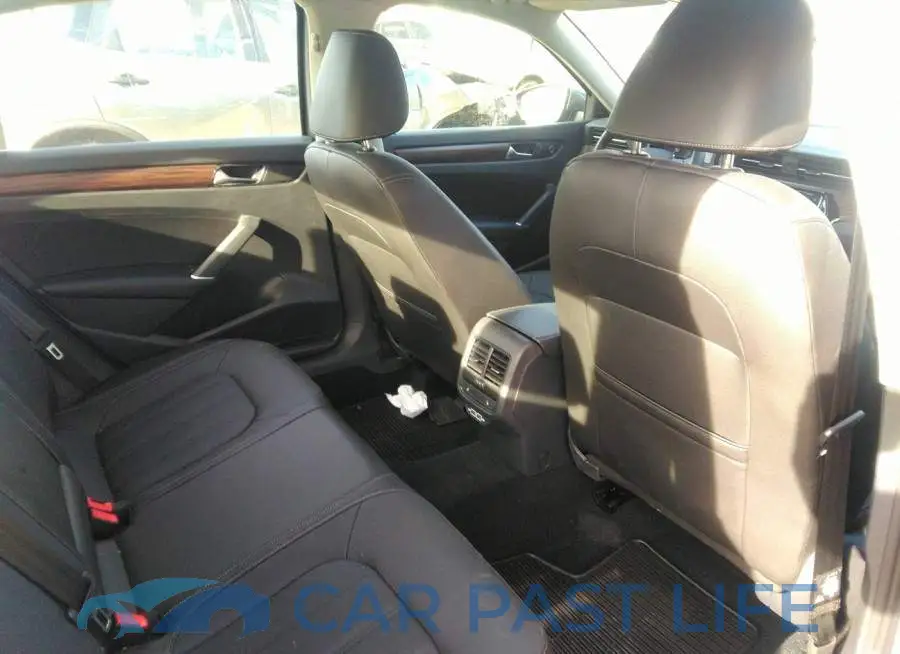 1VWCA7A31LC026795# 8
