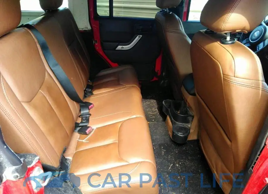 1C4BJWFG8EL172747# 8