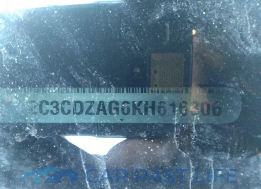 2C3CDZAG6KH616306# 9