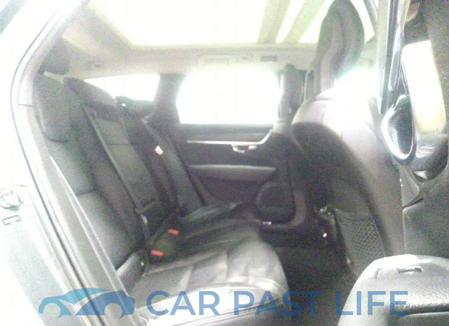 YV4102NK2J1027624# 8