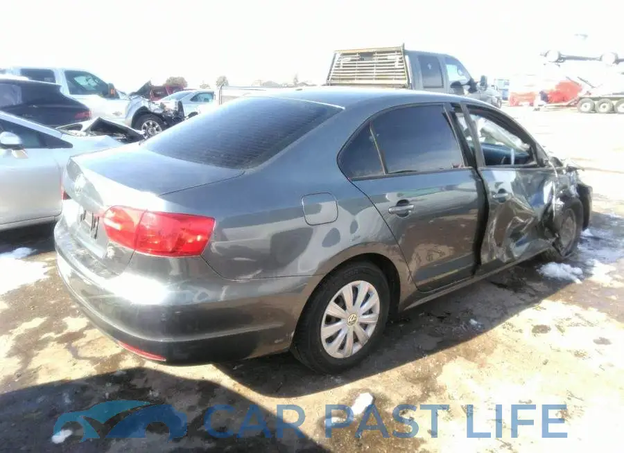 3VW2K7AJXEM309561# 4