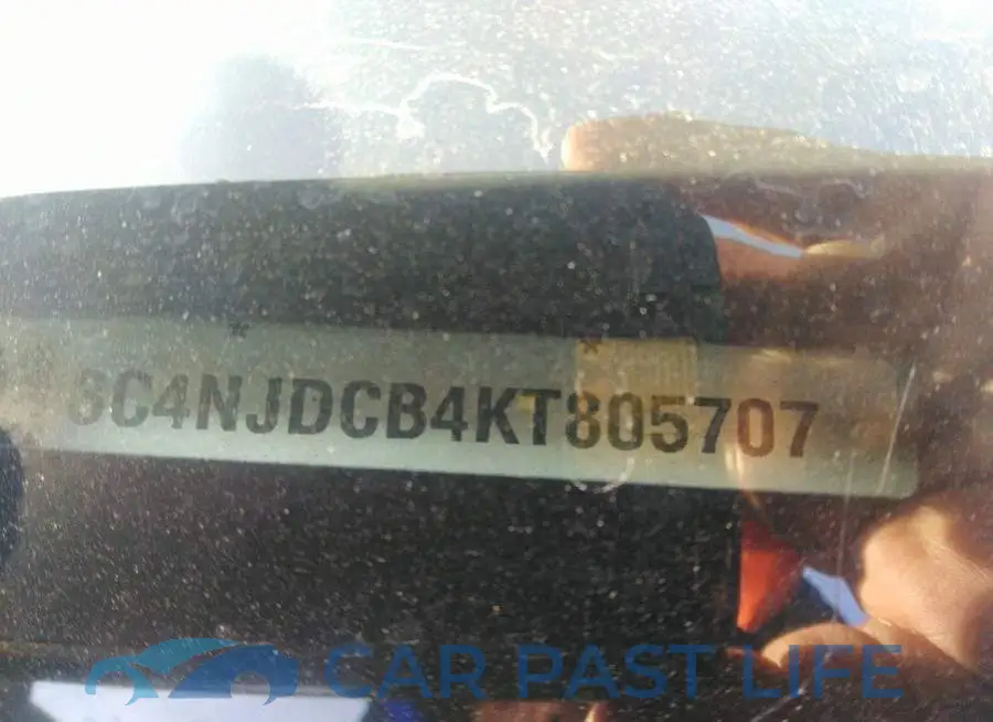3C4NJDCB4KT805707# 9
