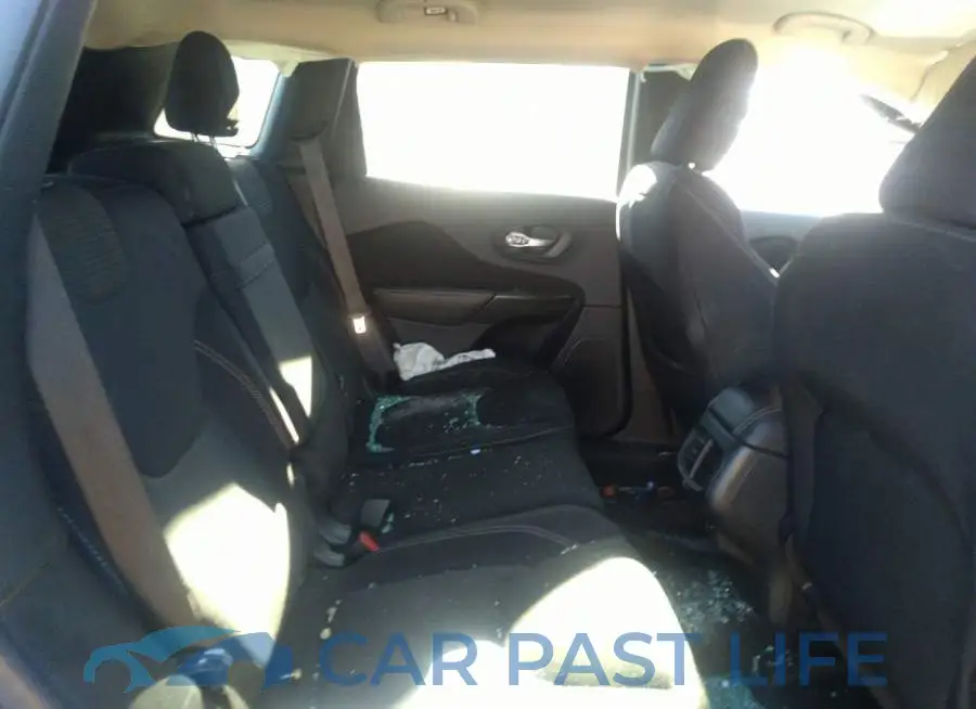 1C4PJMCB7GW199006# 8