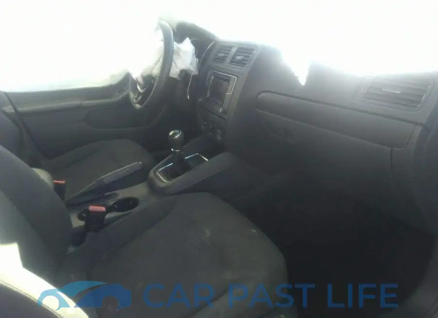 3VW167AJ5GM305906# 5