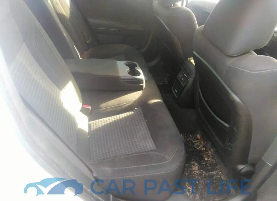 2C3CDXHG1JH197273# 8