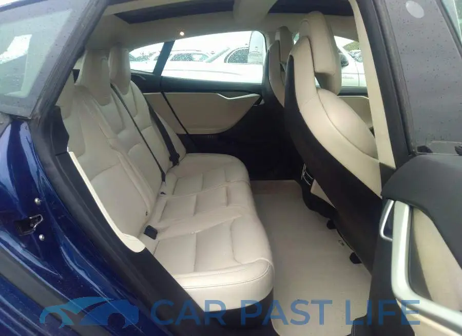 5YJSA1E44JF241389# 8