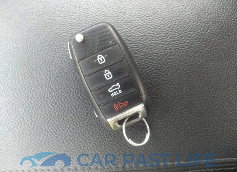 KNAGT4L38G5105348# 11