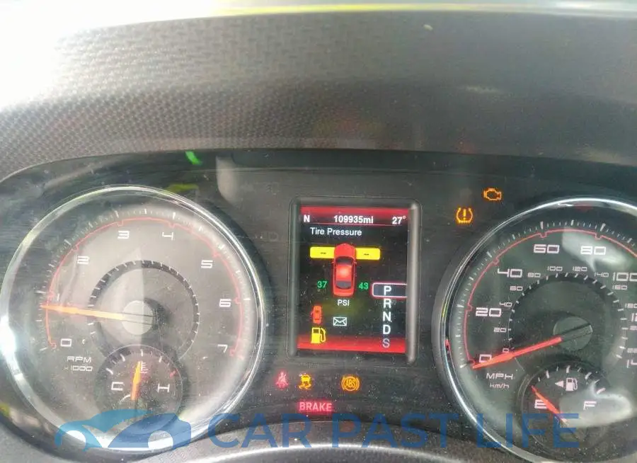 2C3CDXHG9DH563467# 7