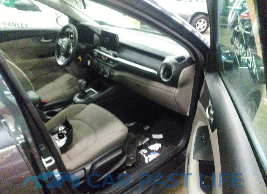 3KPF24AD8LE232242# 5