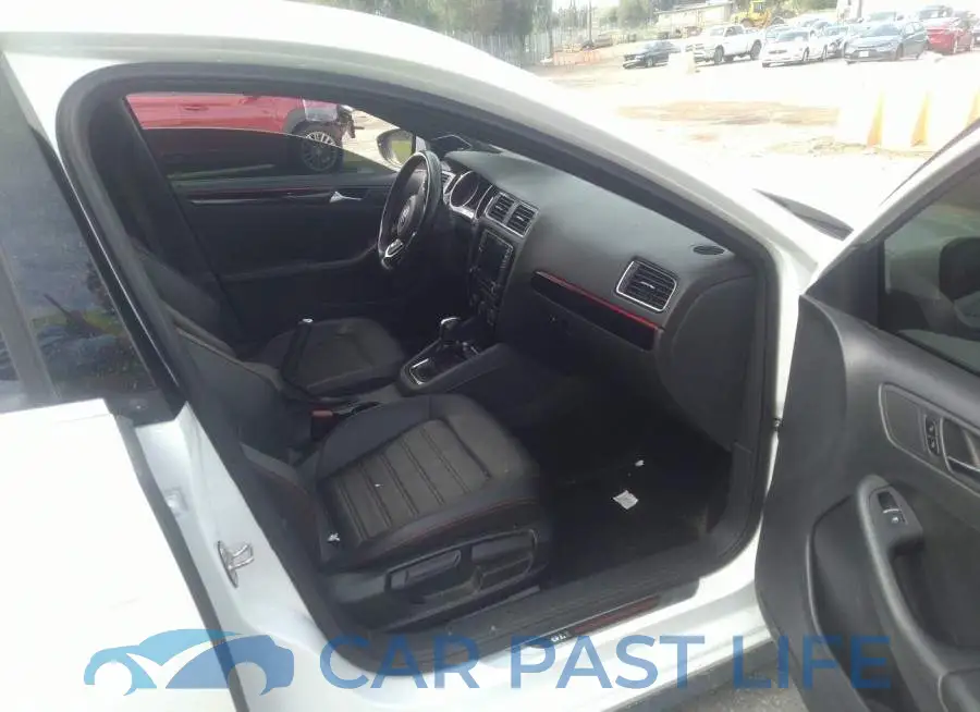 3VW4T7AJ7GM222418# 5