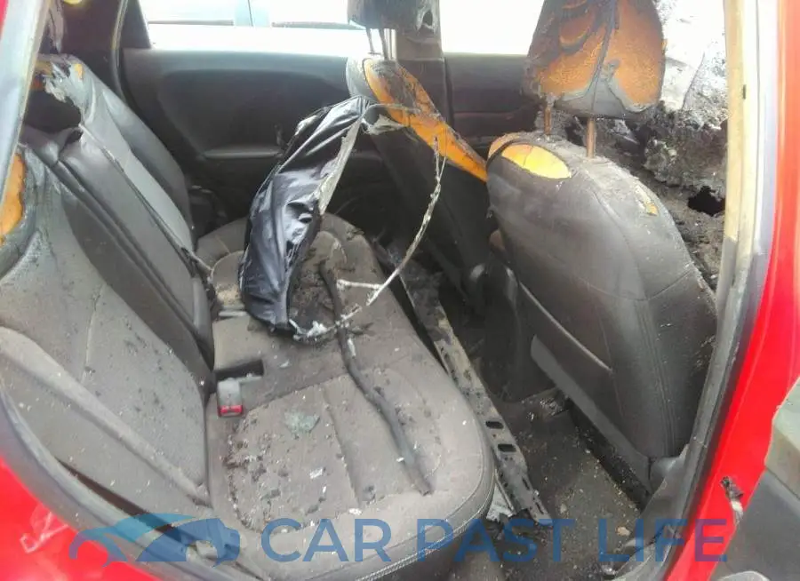 KNDJP3A5XJ7620083# 8