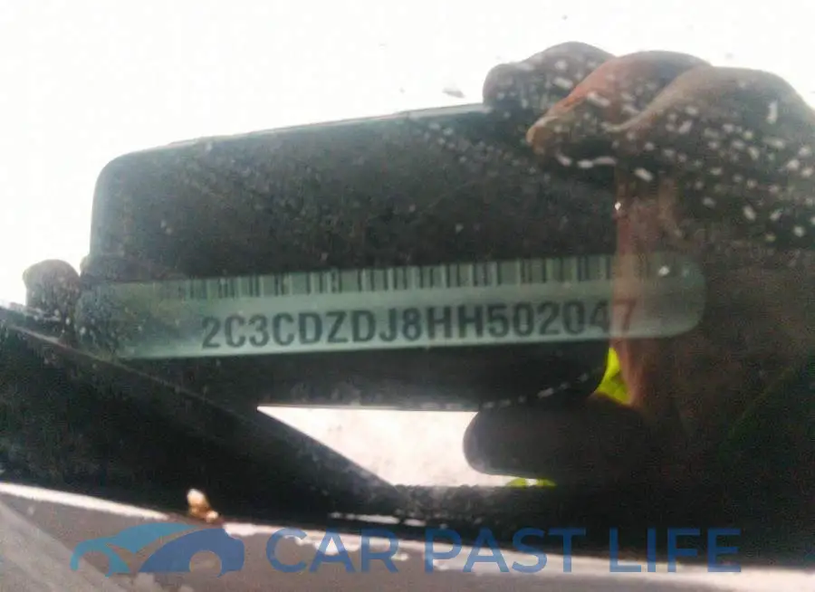2C3CDZDJ8HH502047# 9