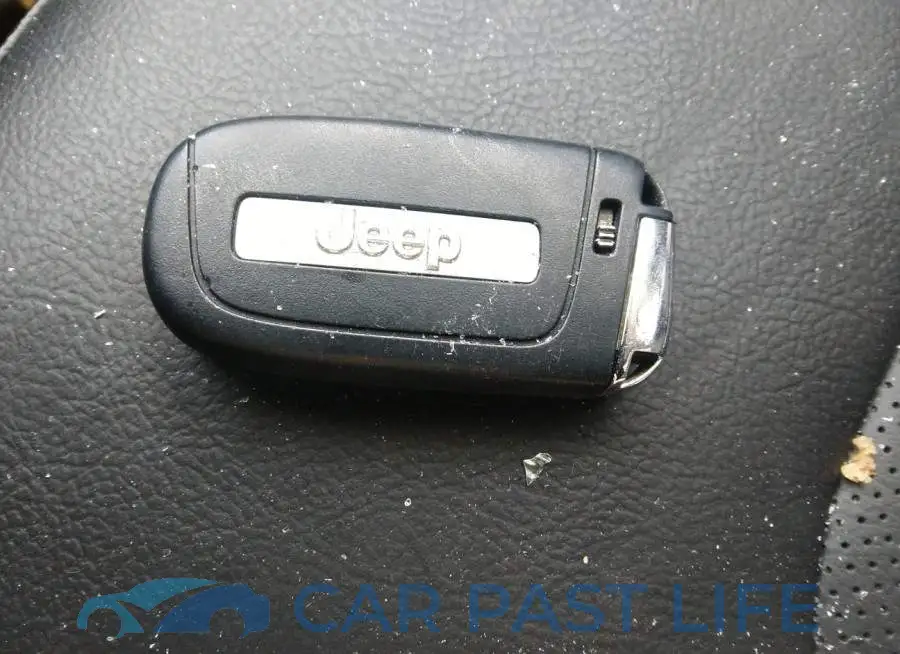 3C4NJDCB1LT160953# 11