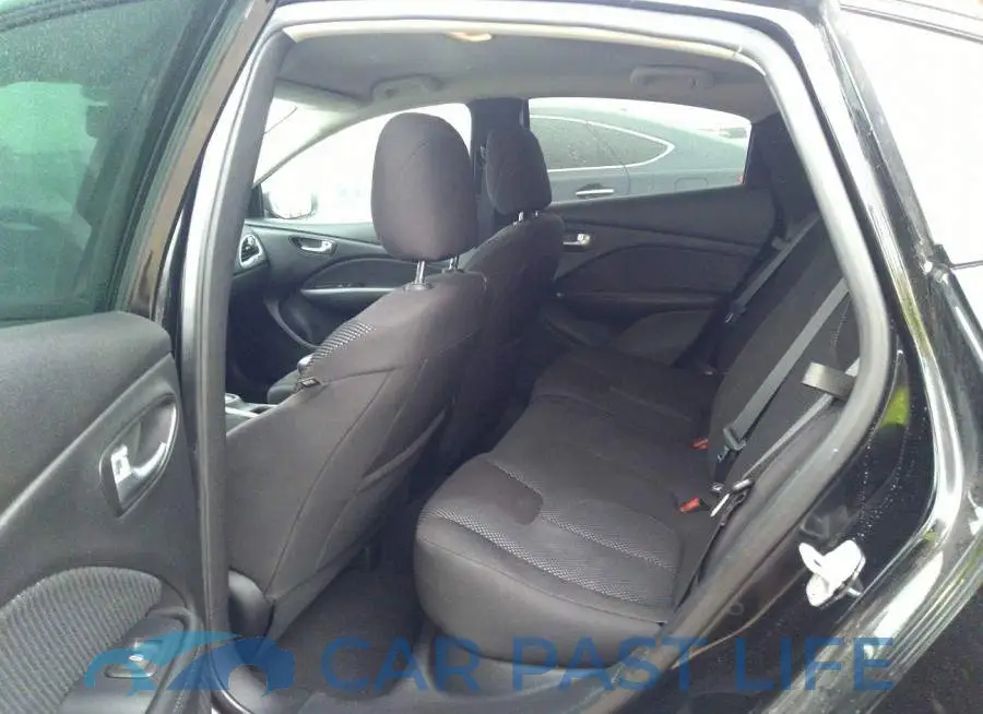 1C3CDFDH3ED773182# 8