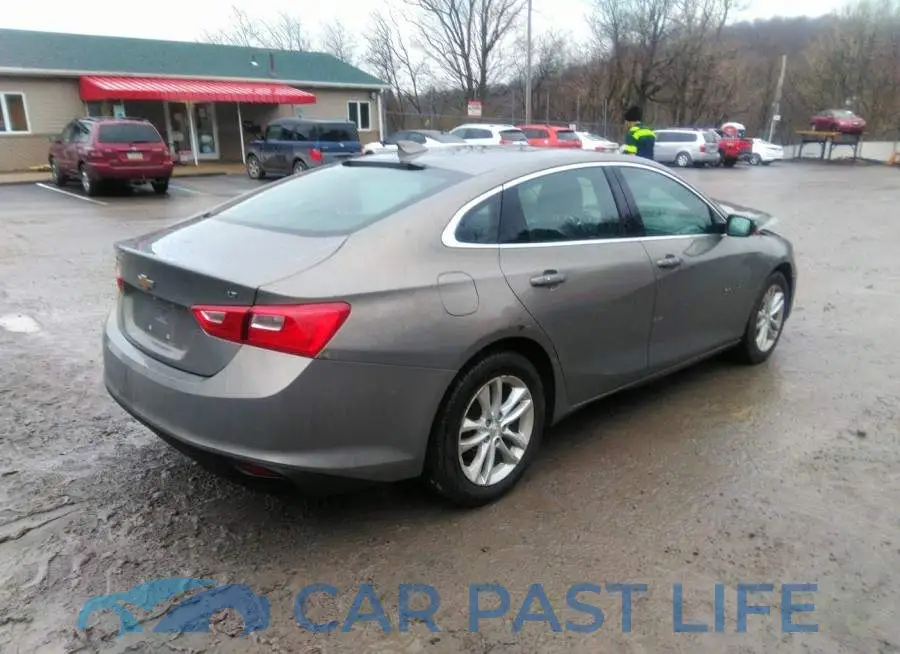 1G1ZD5ST8JF125898# 4