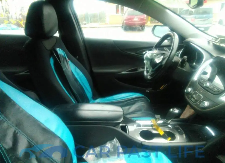 1G1ZD5ST8JF125898# 5