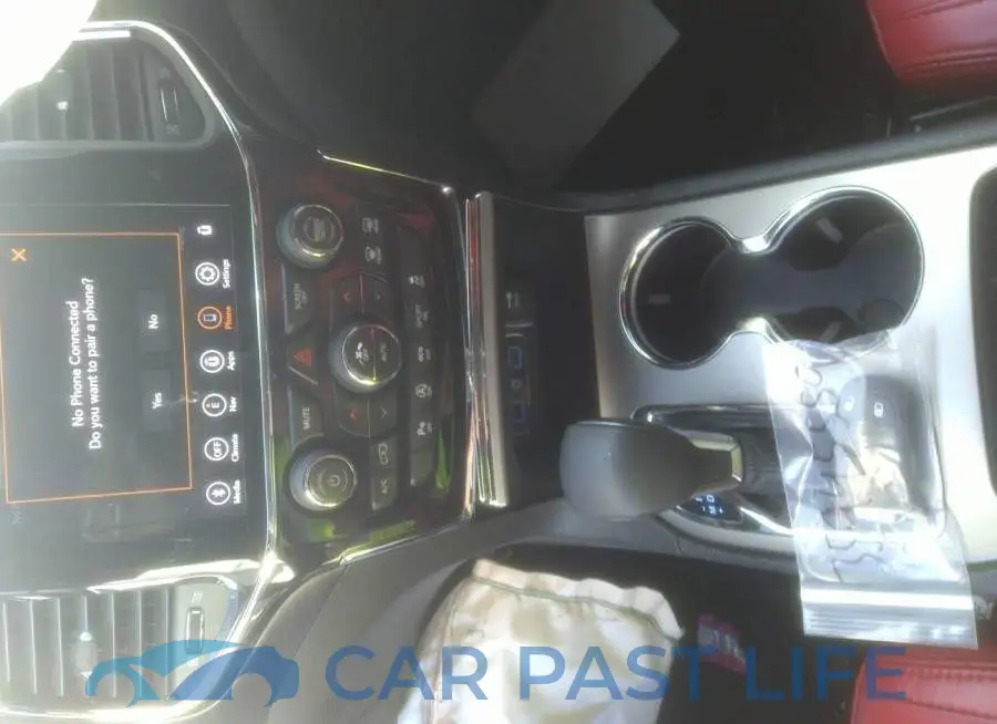 1C4RJEAG3KC819986# 11