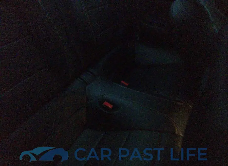 1FA6P8TH3F5328679# 8